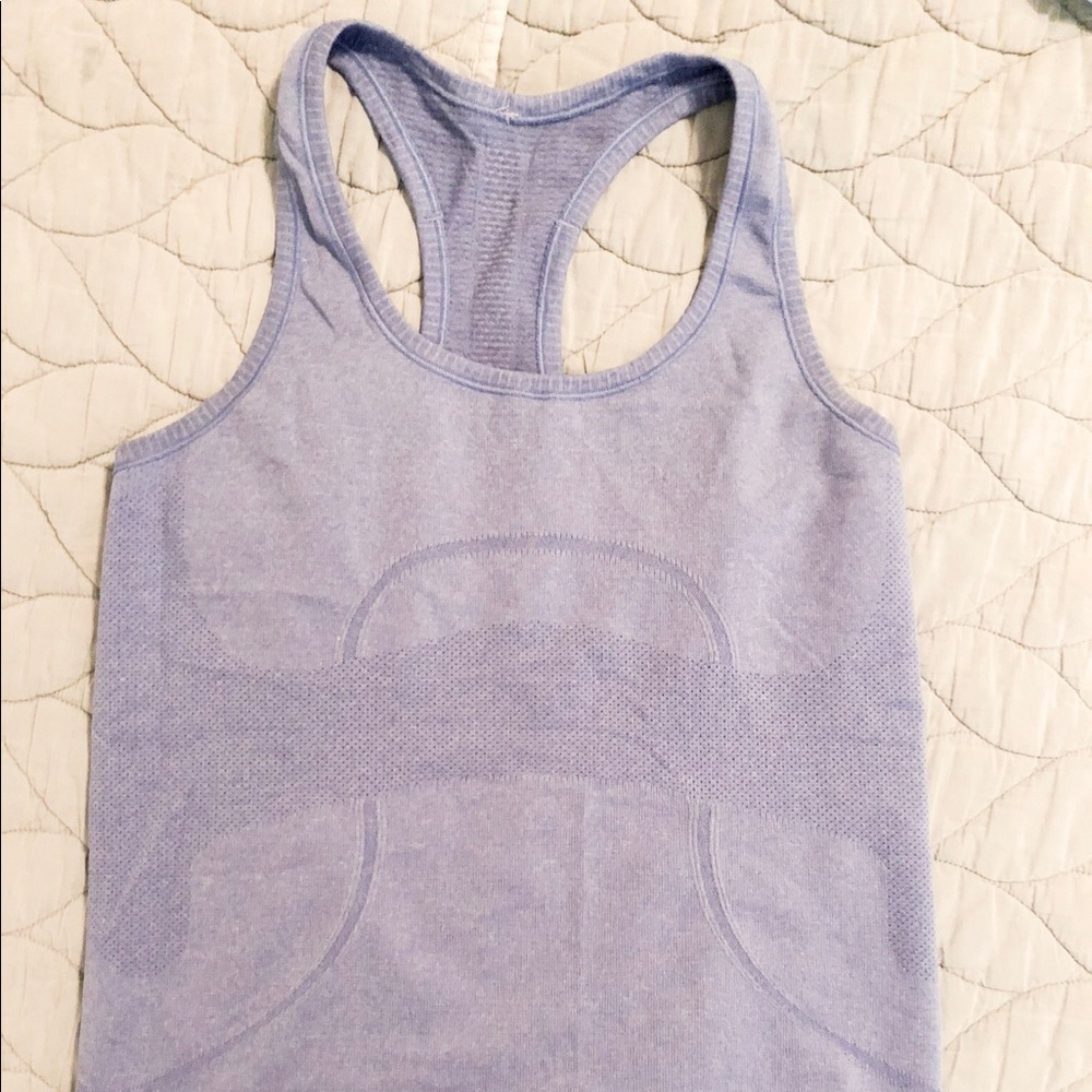 Lululemon tank!